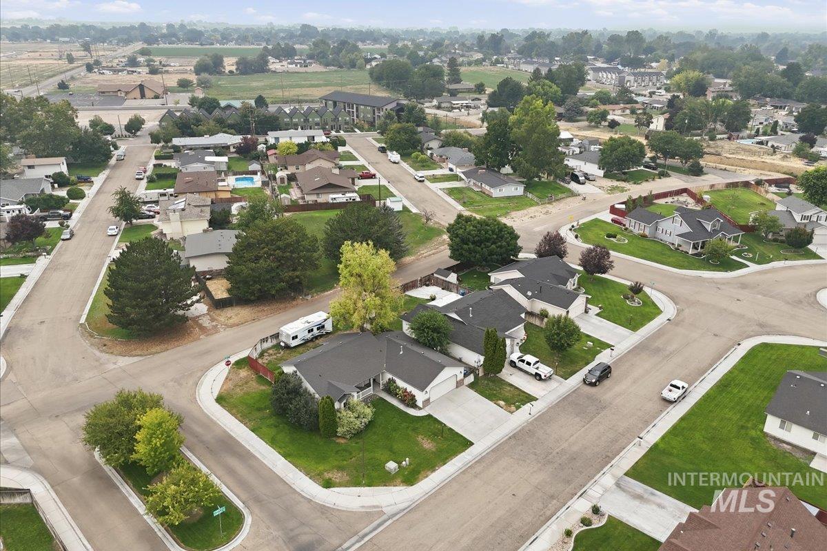 3912 Stonegate Way, Caldwell, Idaho 83605, 3 Bedrooms, 2 Bathrooms, Residential For Sale, Price $349,500,MLS 98994907