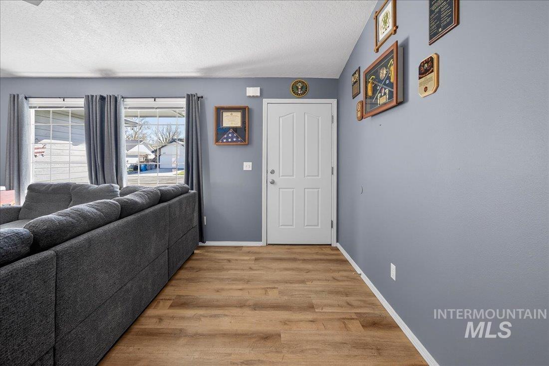 3408 S Michigan Ave, Caldwell, Idaho 83605, 3 Bedrooms, 2 Bathrooms, Residential For Sale, Price $365,000,MLS 98994911