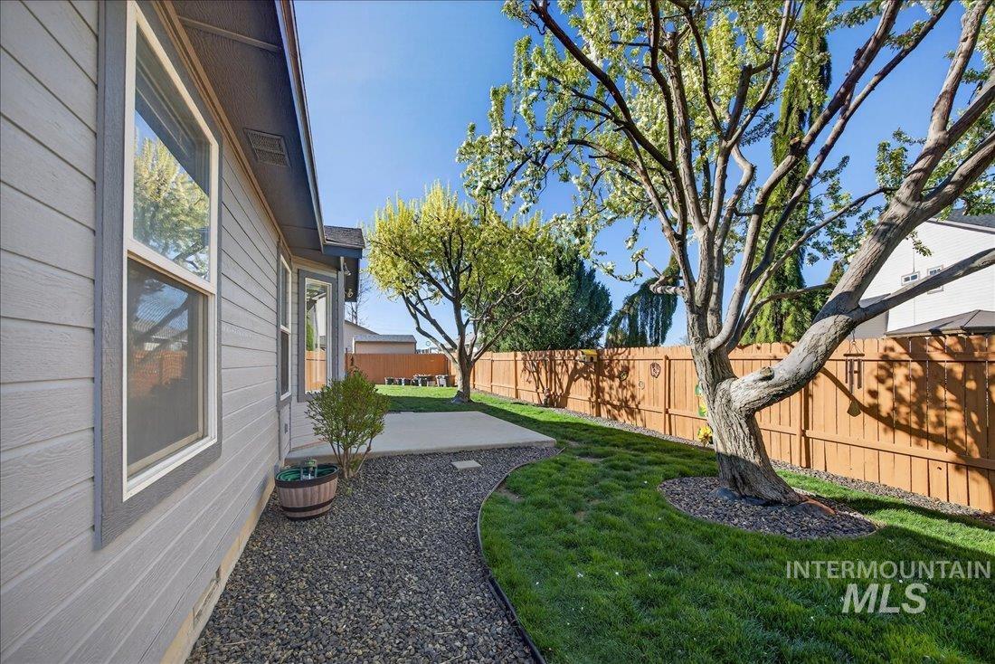 3408 S Michigan Ave, Caldwell, Idaho 83605, 3 Bedrooms, 2 Bathrooms, Residential For Sale, Price $365,000,MLS 98994911