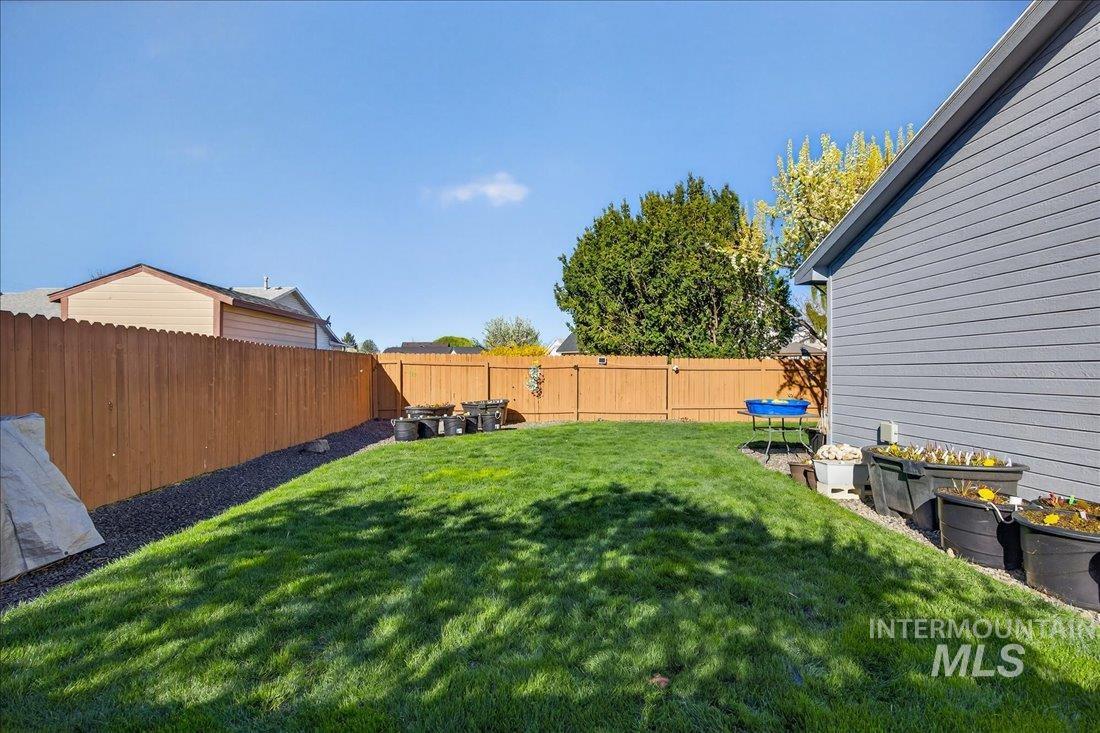 3408 S Michigan Ave, Caldwell, Idaho 83605, 3 Bedrooms, 2 Bathrooms, Residential For Sale, Price $365,000,MLS 98994911