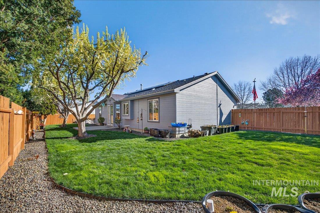3408 S Michigan Ave, Caldwell, Idaho 83605, 3 Bedrooms, 2 Bathrooms, Residential For Sale, Price $365,000,MLS 98994911