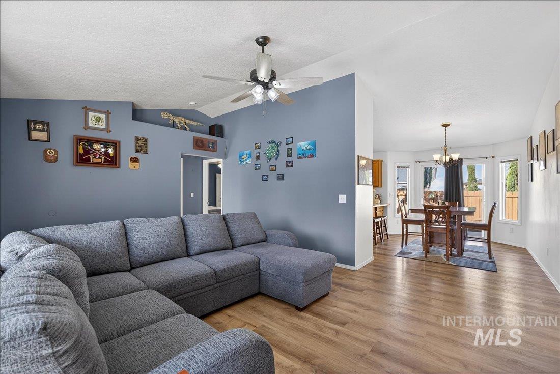 3408 S Michigan Ave, Caldwell, Idaho 83605, 3 Bedrooms, 2 Bathrooms, Residential For Sale, Price $365,000,MLS 98994911