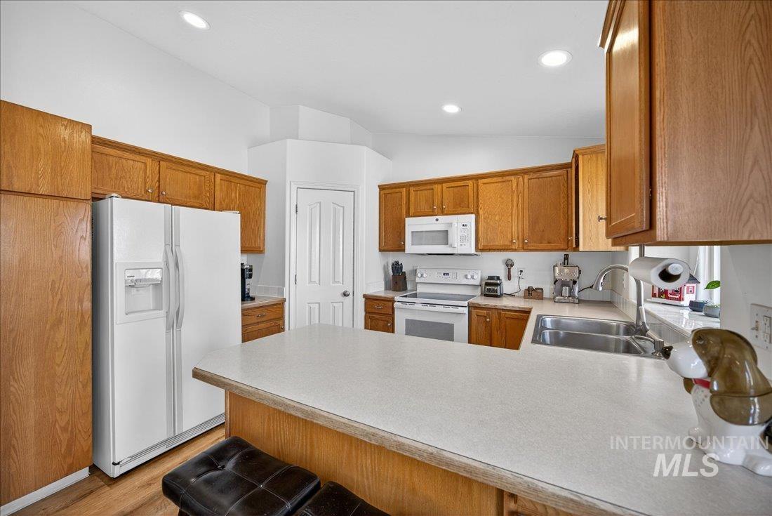 3408 S Michigan Ave, Caldwell, Idaho 83605, 3 Bedrooms, 2 Bathrooms, Residential For Sale, Price $365,000,MLS 98994911
