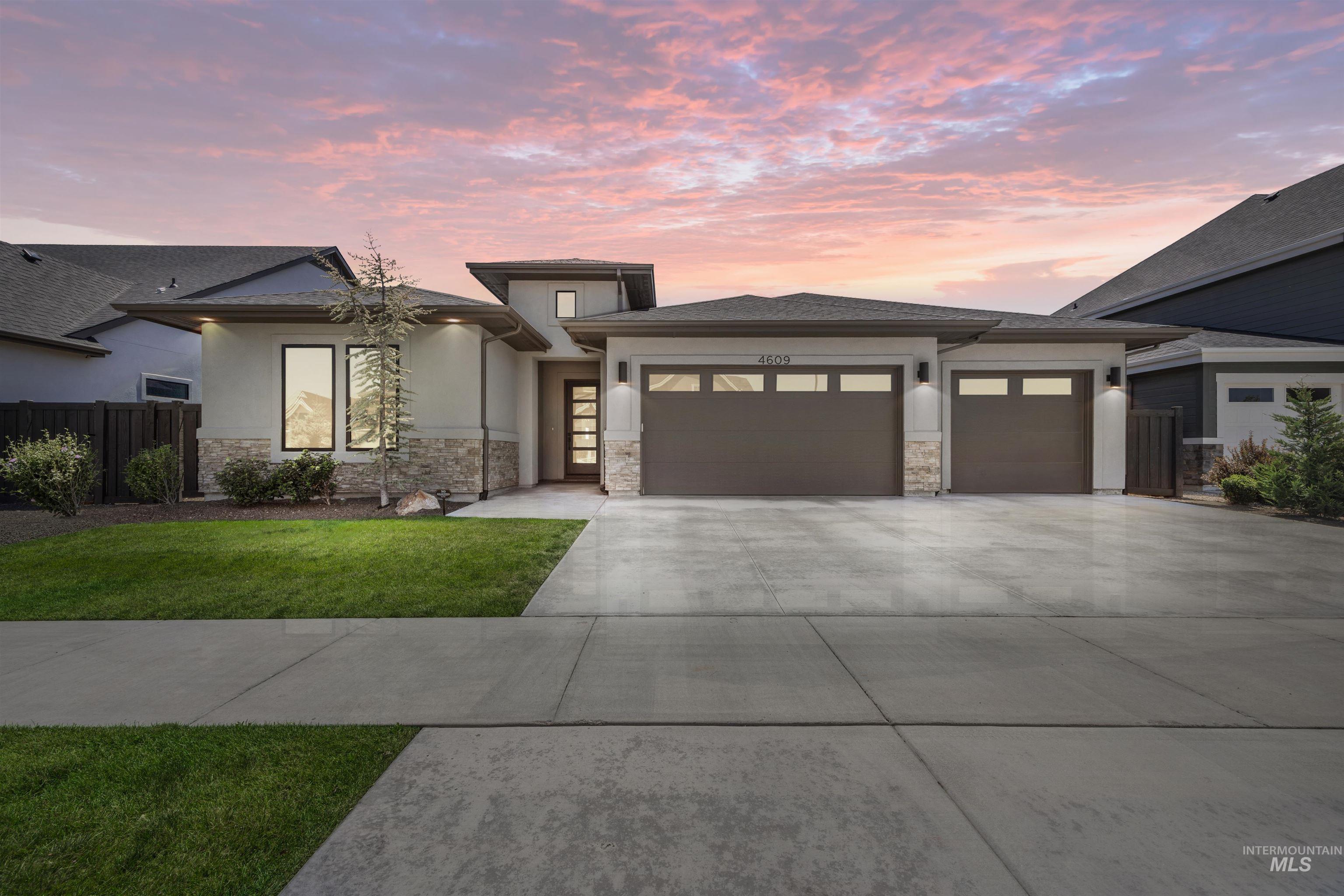 4609 W Durango Dr, Meridian, Idaho 83646, 3 Bedrooms, 2.5 Bathrooms, Residential For Sale, Price $824,777,MLS 98994913