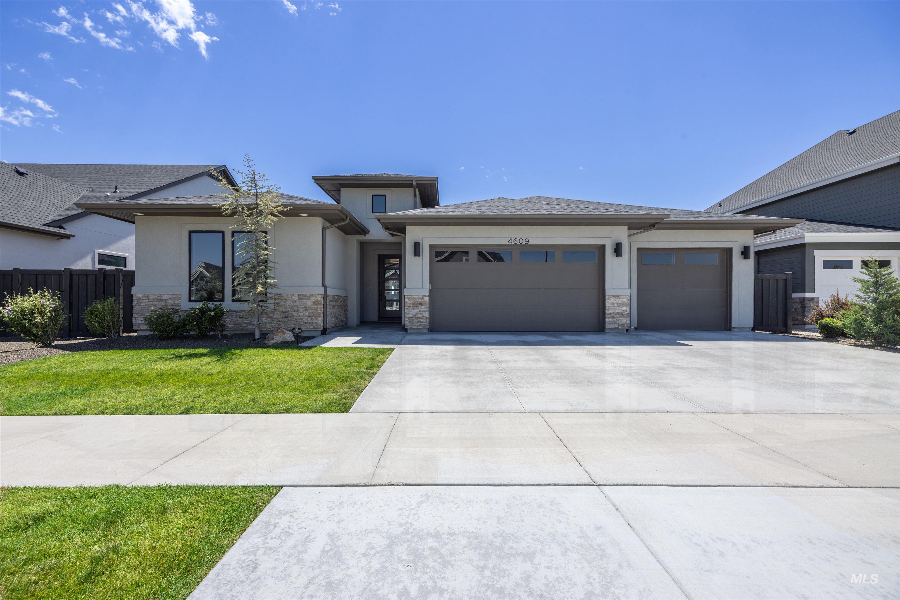 4609 W Durango Dr, Meridian, Idaho 83646, 3 Bedrooms, 2.5 Bathrooms, Residential For Sale, Price $824,777, 98994913