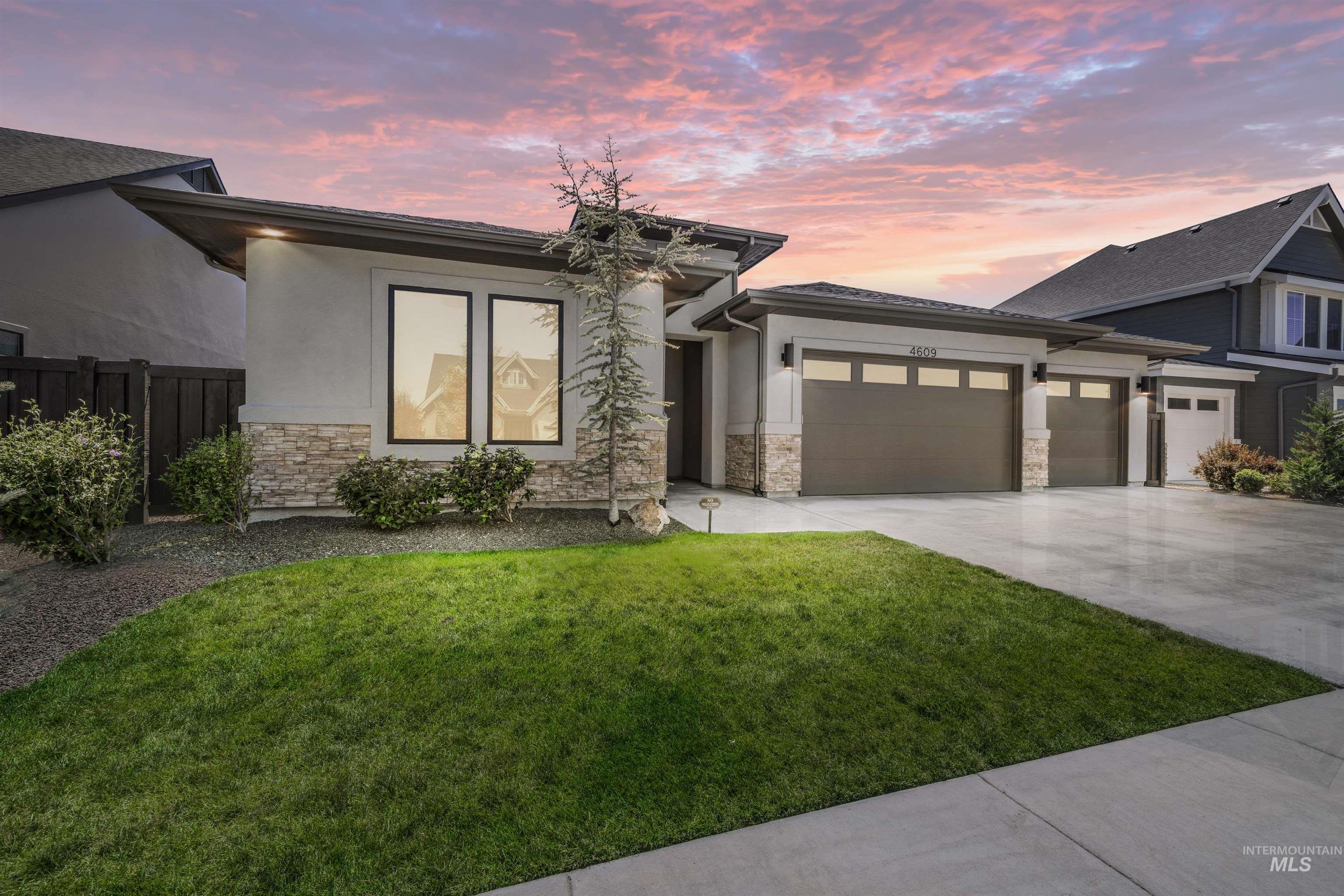 4609 W Durango Dr, Meridian, Idaho 83646, 3 Bedrooms, 2.5 Bathrooms, Residential For Sale, Price $824,777, 98994913