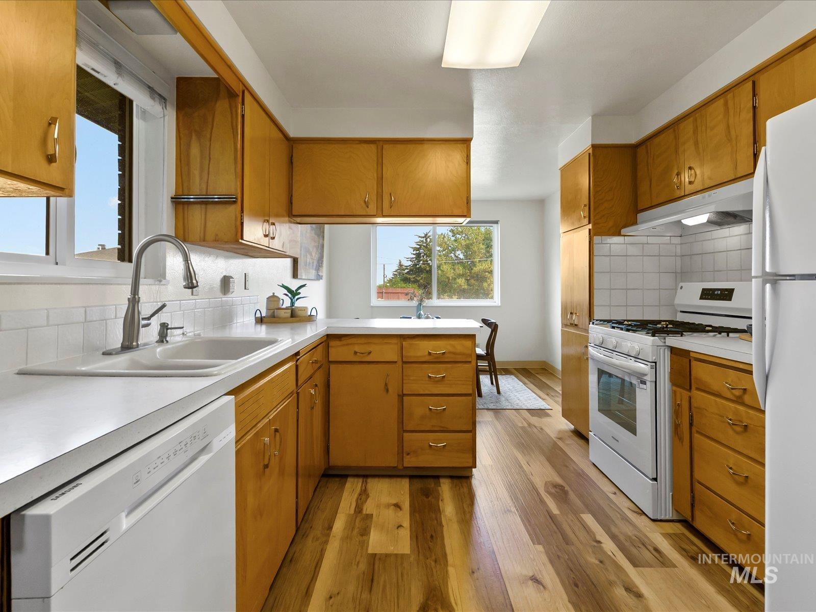 111 S Cotterell Dr, Boise, Idaho 83709, 3 Bedrooms, 3 Bathrooms, Residential For Sale, Price $749,000, 98994916