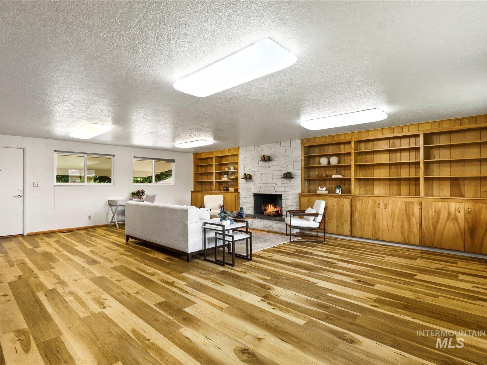 111 S Cotterell Dr, Boise, Idaho 83709, 3 Bedrooms, 3 Bathrooms, Residential For Sale, Price $749,000, 98994916