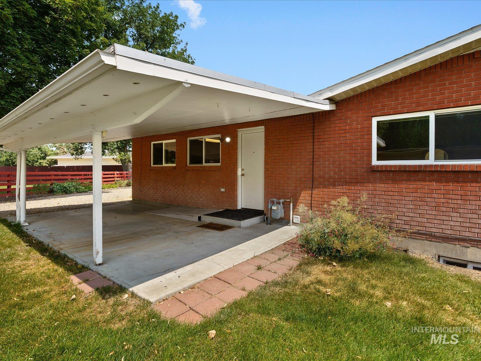 111 S Cotterell Dr, Boise, Idaho 83709, 3 Bedrooms, 3 Bathrooms, Residential For Sale, Price $749,000, 98994916