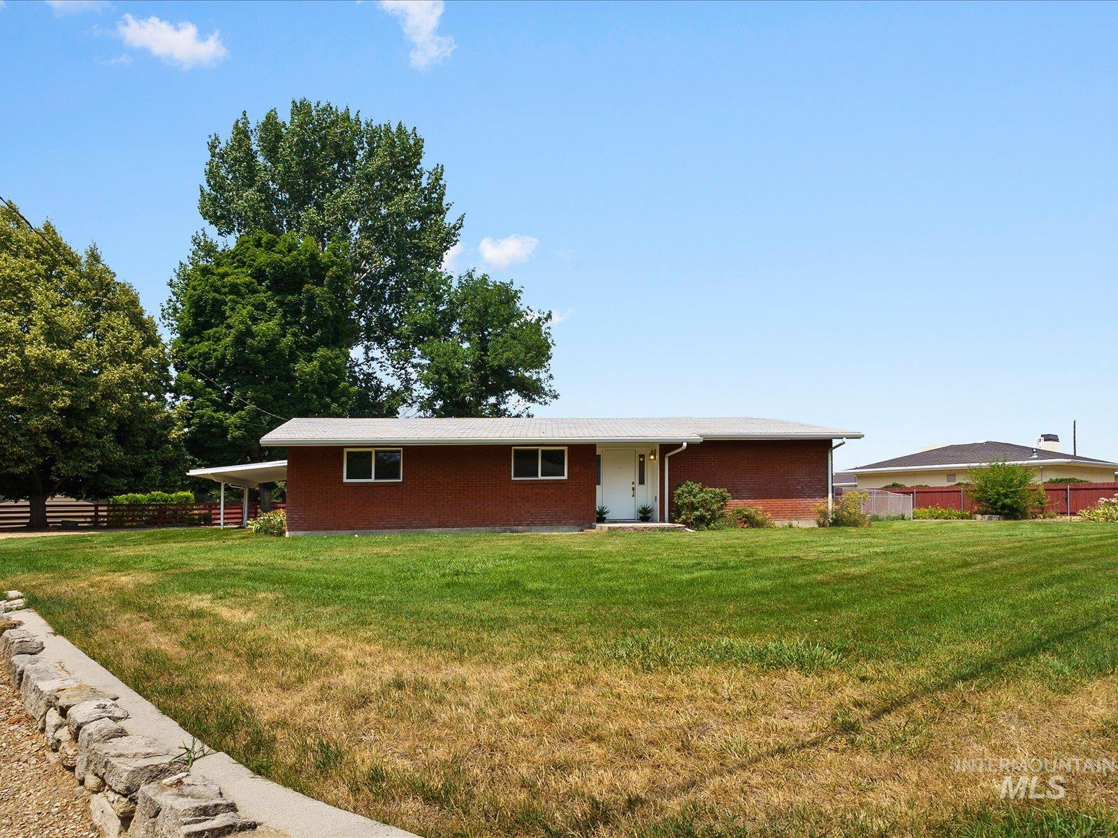 111 S Cotterell Dr, Boise, Idaho 83709, 3 Bedrooms, 3 Bathrooms, Residential For Sale, Price $749,000, 98994916