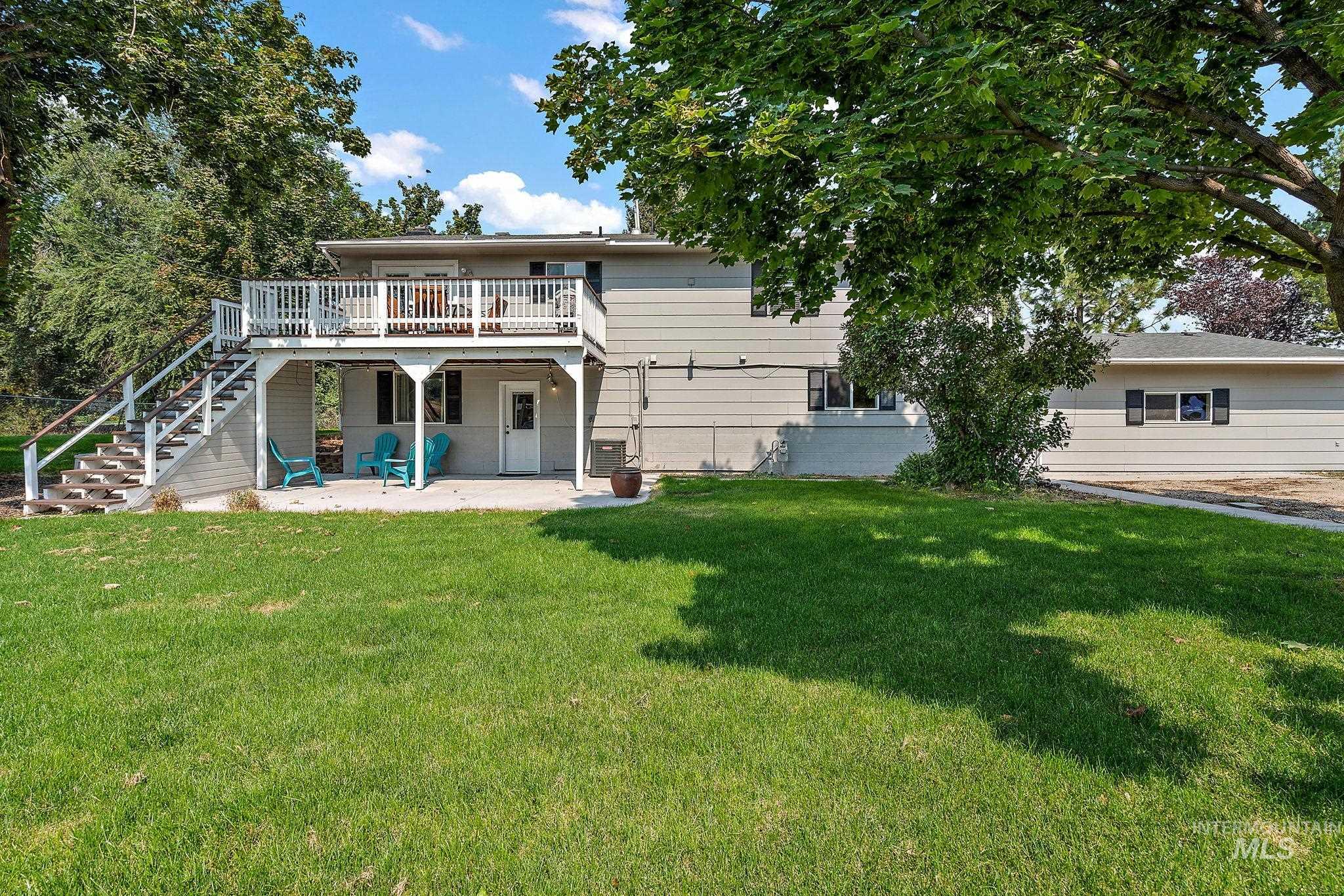 2305 Locust Lane, Nampa, Idaho 83686, 5 Bedrooms, 3 Bathrooms, Residential For Sale, Price $699,900, 98994917