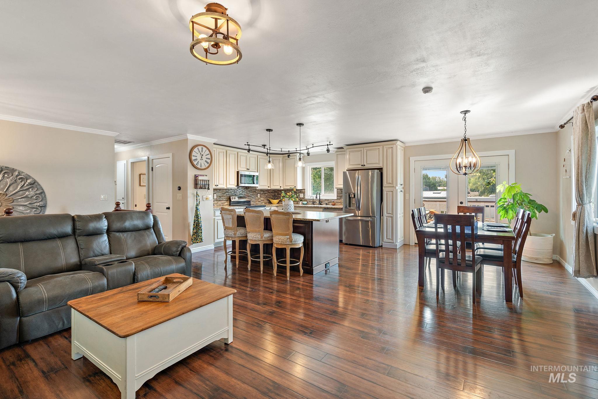 2305 Locust Lane, Nampa, Idaho 83686, 5 Bedrooms, 3 Bathrooms, Residential For Sale, Price $699,900,MLS 98994917