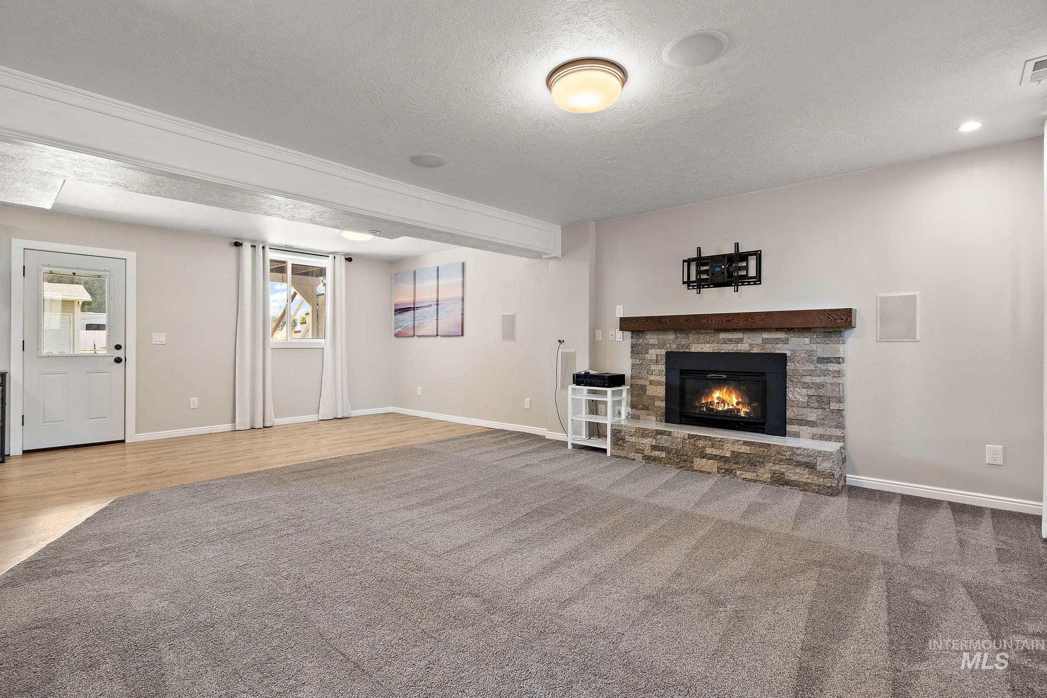 2305 Locust Lane, Nampa, Idaho 83686, 5 Bedrooms, 3 Bathrooms, Residential For Sale, Price $699,900,MLS 98994917