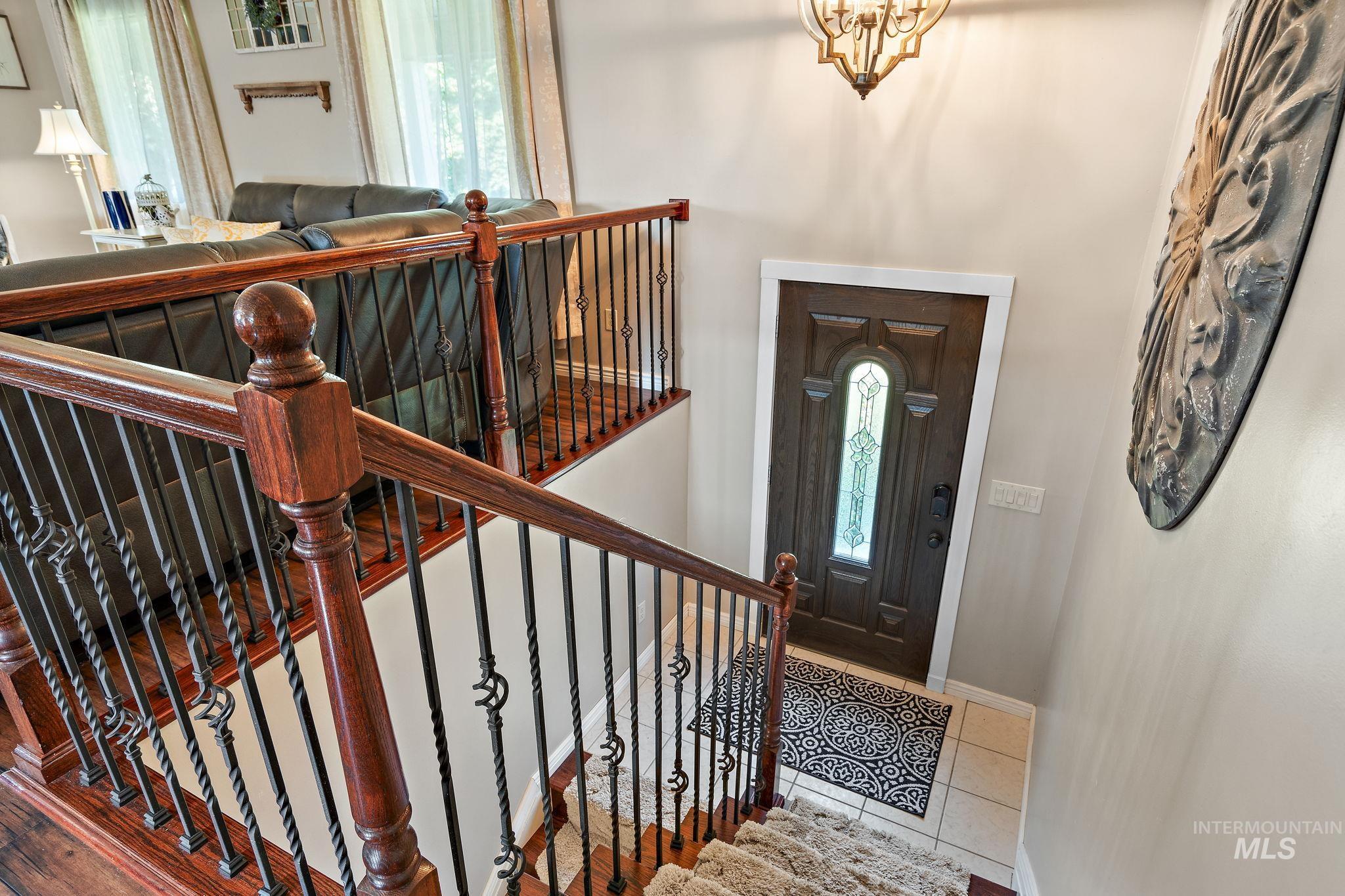 2305 Locust Lane, Nampa, Idaho 83686, 5 Bedrooms, 3 Bathrooms, Residential For Sale, Price $699,900,MLS 98994917