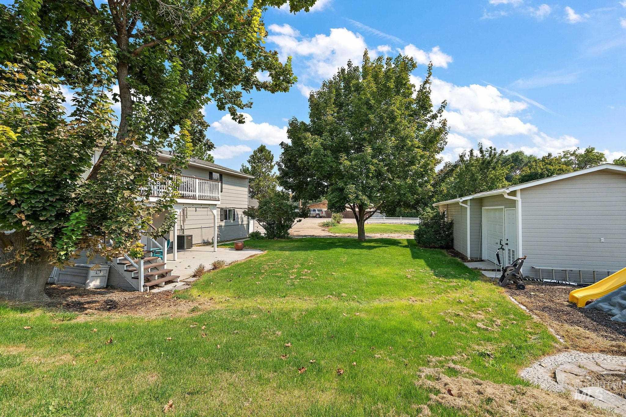 2305 Locust, Nampa, Idaho 83686, 5 Bedrooms, 3 Bathrooms, Residential For Sale, Price $719,000, 98994917