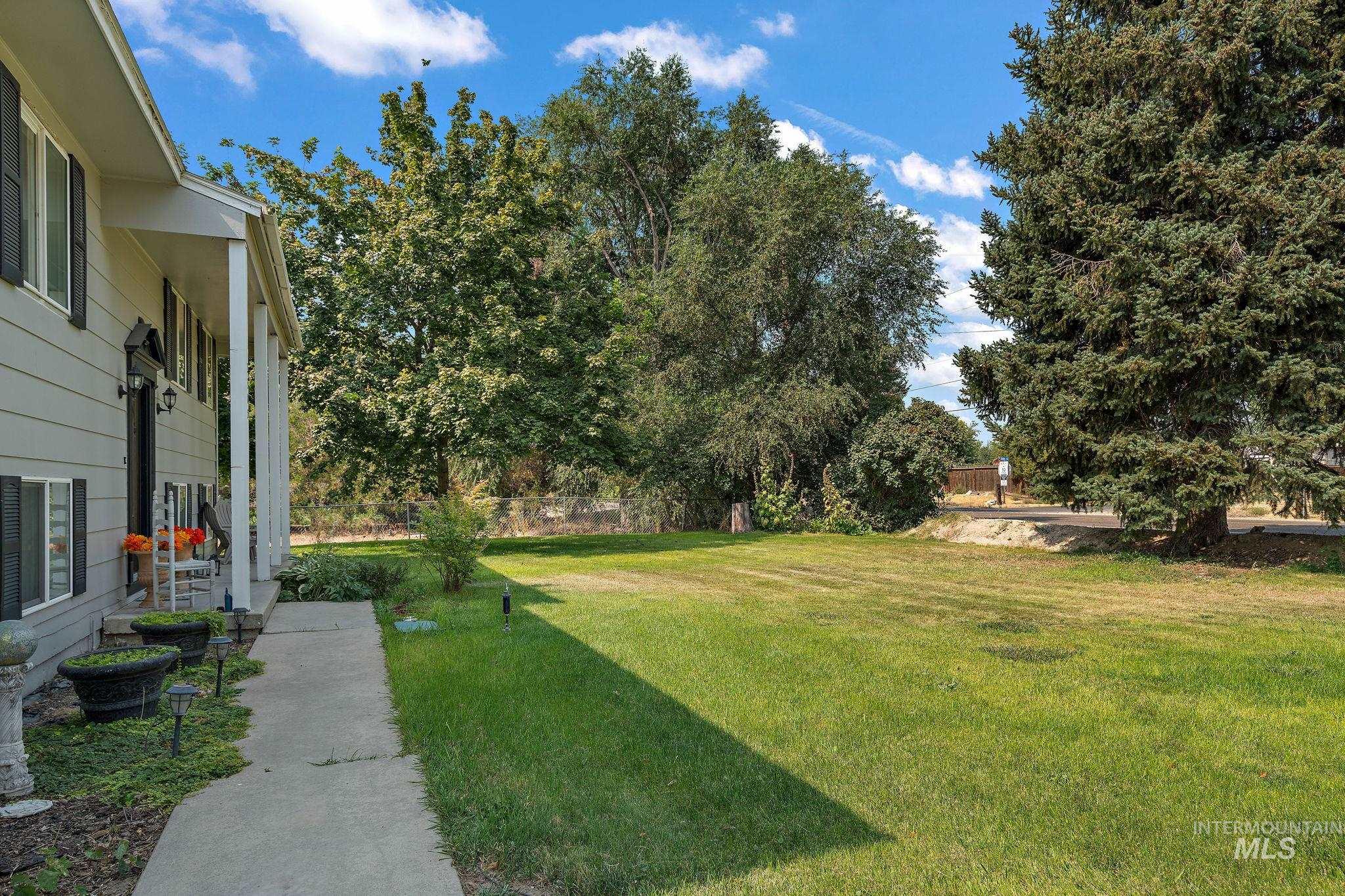 2305 Locust, Nampa, Idaho 83686, 5 Bedrooms, 3 Bathrooms, Residential For Sale, Price $719,000, 98994917