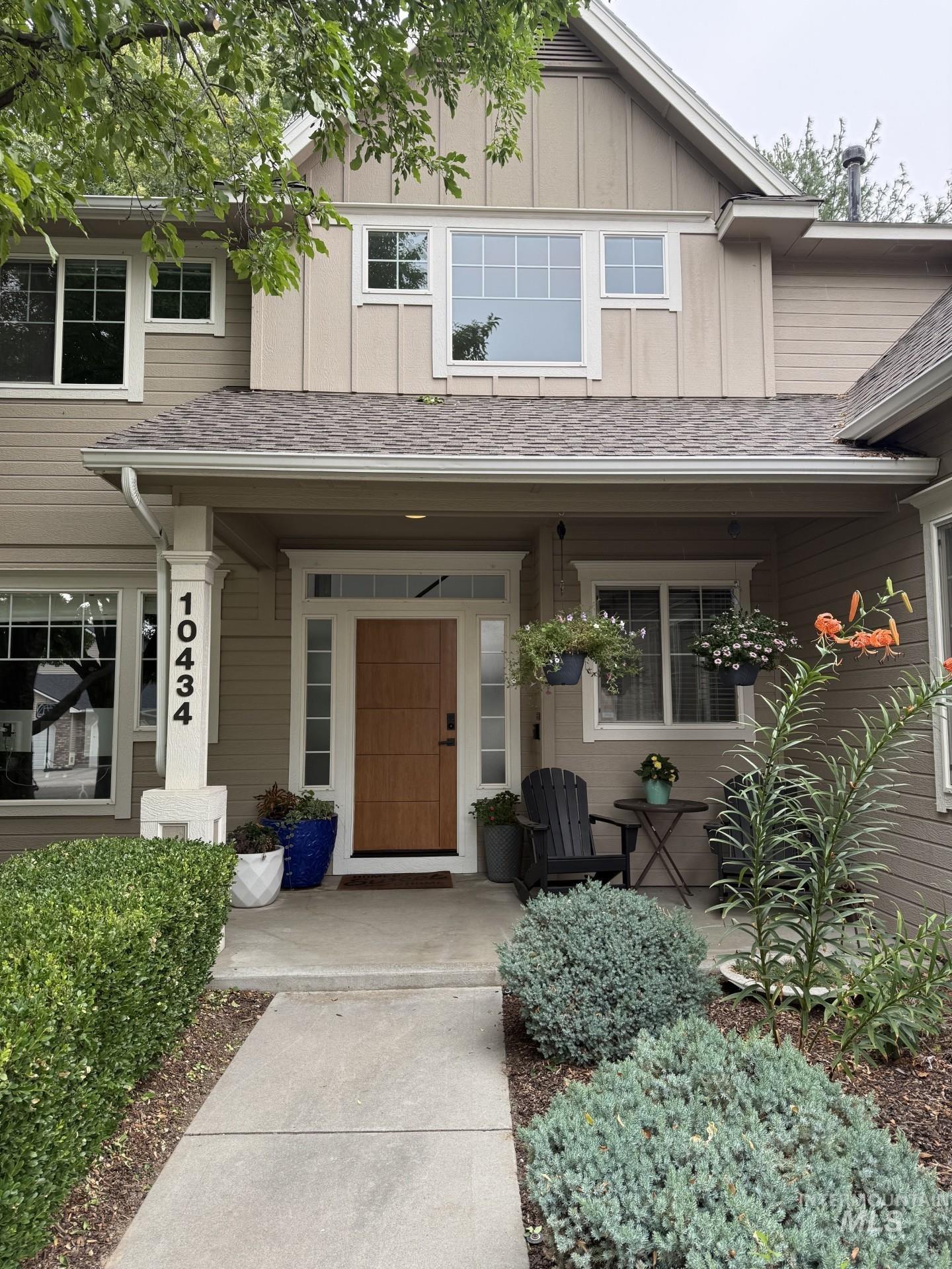 10434 W Blackstone St, Boise, Idaho 83714, 4 Bedrooms, 3.5 Bathrooms, Residential For Sale, Price $725,000, 98994918