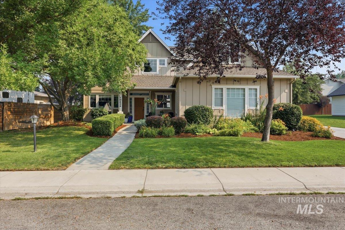 10434 W Blackstone St, Boise, Idaho 83714, 4 Bedrooms, 3.5 Bathrooms, Residential For Sale, Price $725,000, 98994918