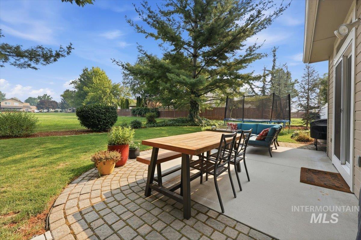 10434 W Blackstone St, Boise, Idaho 83714, 4 Bedrooms, 3.5 Bathrooms, Residential For Sale, Price $725,000, 98994918