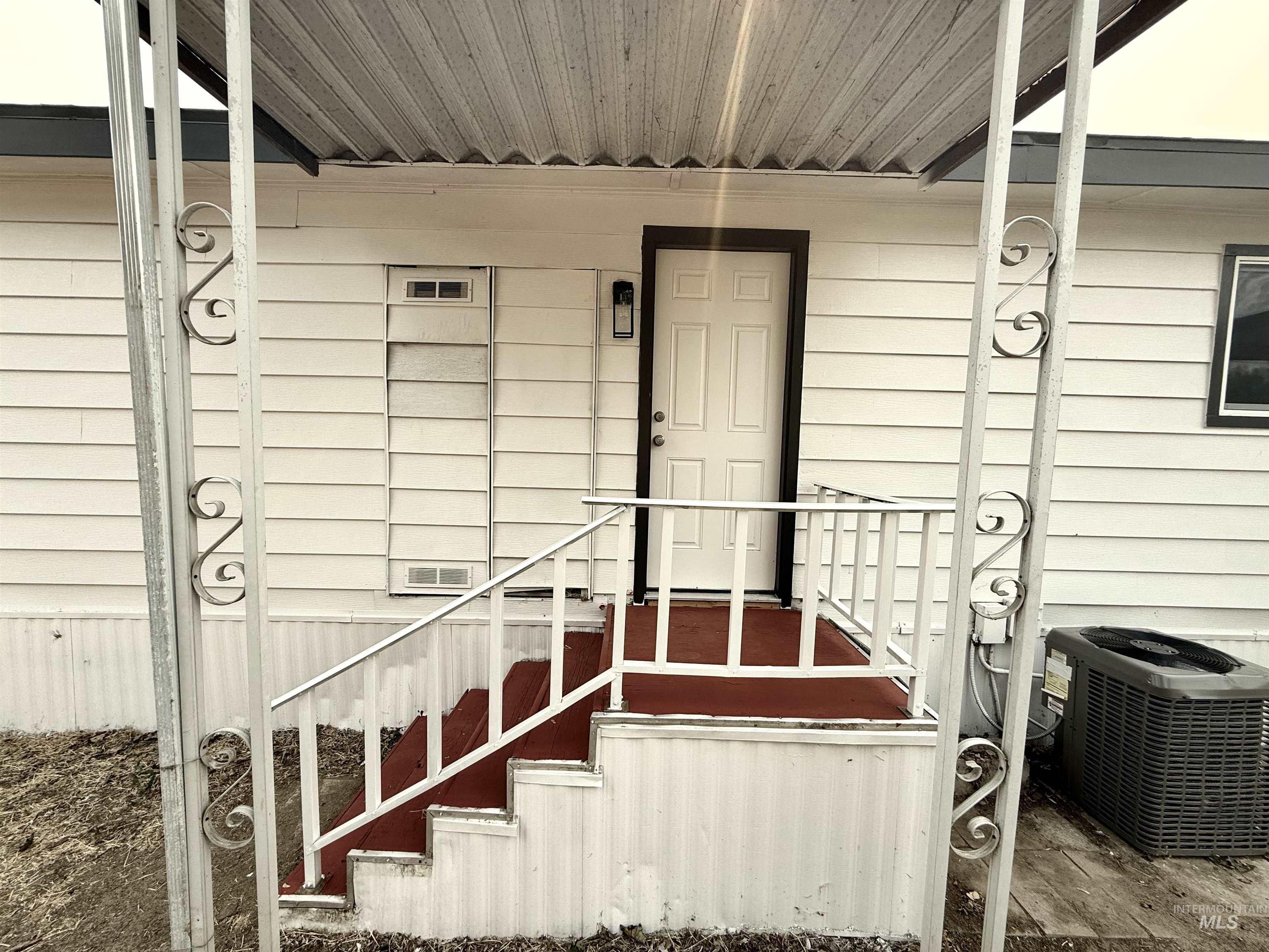 1200 W Concord Ln, Boise, Idaho 83706, 3 Bedrooms, 2 Bathrooms, Residential For Sale, Price $114,990,MLS 98994927