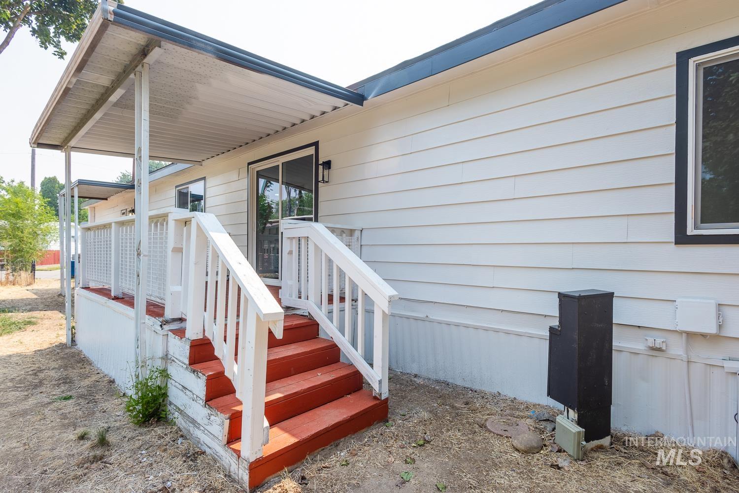 1200 W Concord Ln, Boise, Idaho 83706, 3 Bedrooms, 2 Bathrooms, Residential For Sale, Price $114,990,MLS 98994927