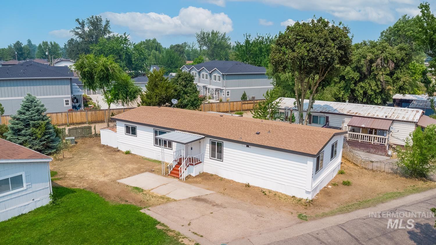 1200 W Concord Ln, Boise, Idaho 83706, 3 Bedrooms, 2 Bathrooms, Residential For Sale, Price $114,990,MLS 98994927