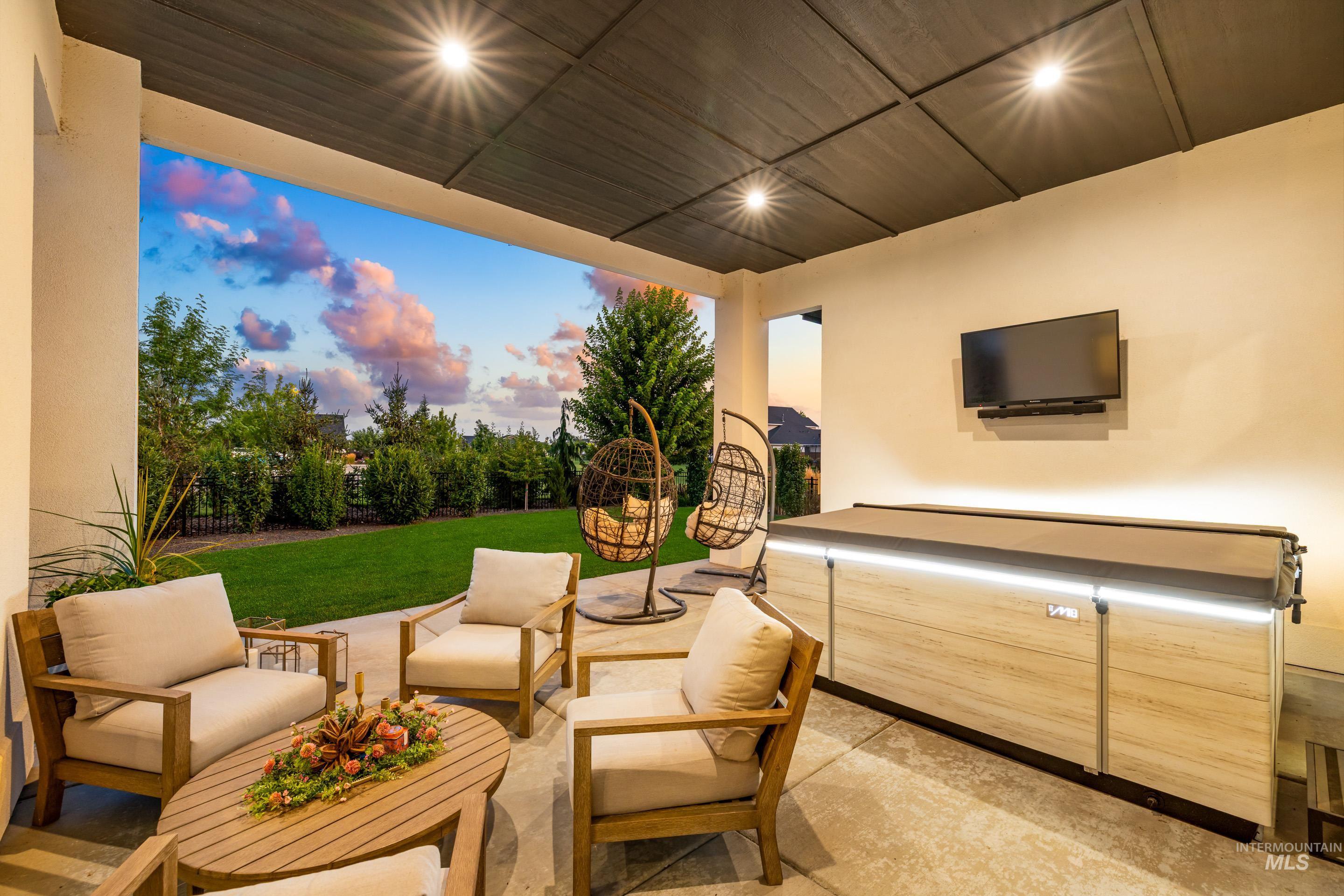 5043 W Oakford Dr., Meridian, Idaho 83646, 5 Bedrooms, 4.5 Bathrooms, Residential For Sale, Price $1,895,000, 98994928