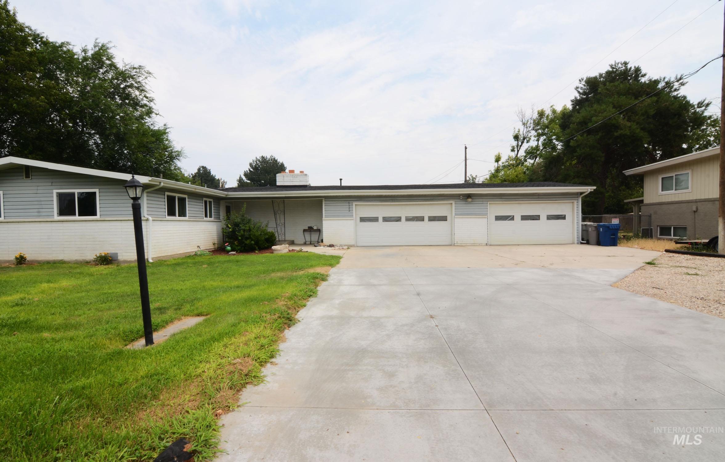 1122 N Midland Blvd, Nampa, Idaho 83651, 3 Bedrooms, 2 Bathrooms, Residential For Sale, Price $374,900,MLS 98994929