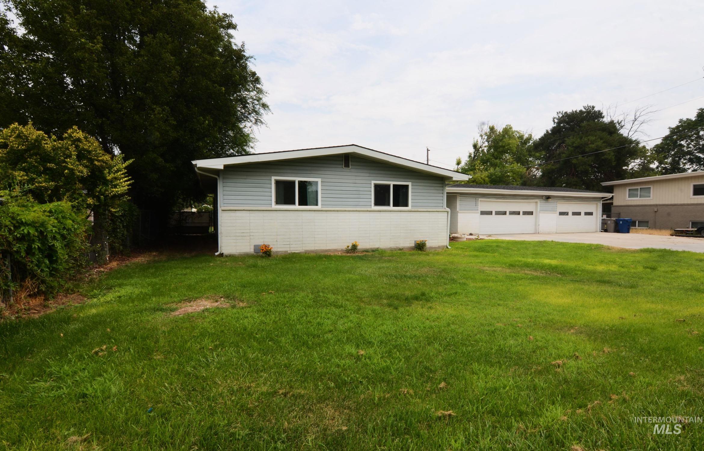 1122 N Midland Blvd, Nampa, Idaho 83651, 3 Bedrooms, 2 Bathrooms, Residential For Sale, Price $374,900,MLS 98994929