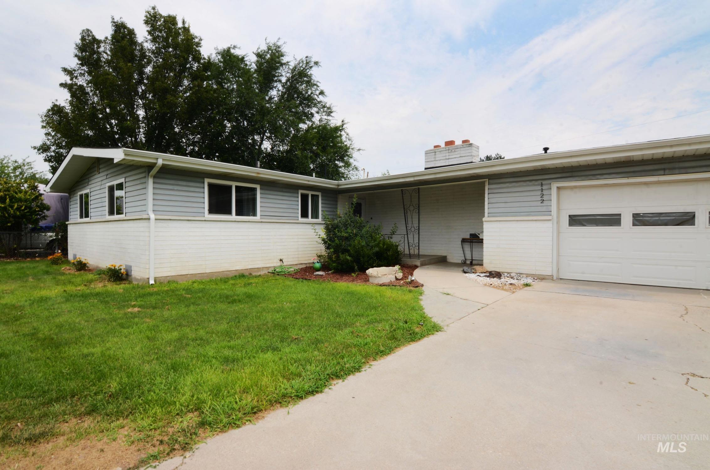 1122 N Midland Blvd, Nampa, Idaho 83651, 3 Bedrooms, 2 Bathrooms, Residential For Sale, Price $374,900,MLS 98994929