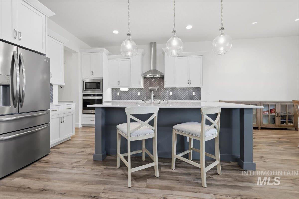 1461 N Diadora Ave, Eagle, Idaho 83616, 4 Bedrooms, 3.5 Bathrooms, Residential For Sale, Price $899,000, 98994930