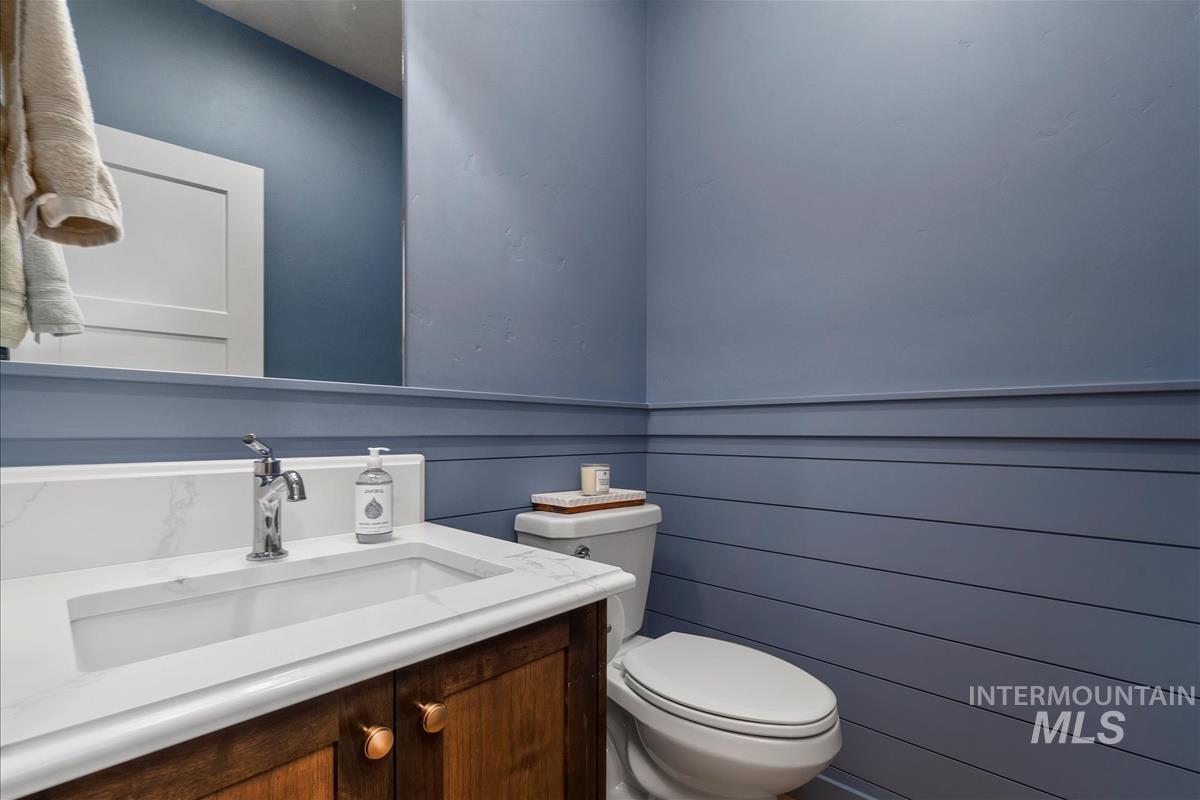 3276 N Fire Flower Ave, Star, Idaho 83669, 4 Bedrooms, 2.5 Bathrooms, Residential For Sale, Price $810,000, 98994931