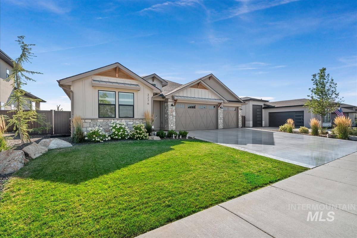 3276 N Fire Flower Ave, Star, Idaho 83669, 4 Bedrooms, 2.5 Bathrooms, Residential For Sale, Price $810,000, 98994931