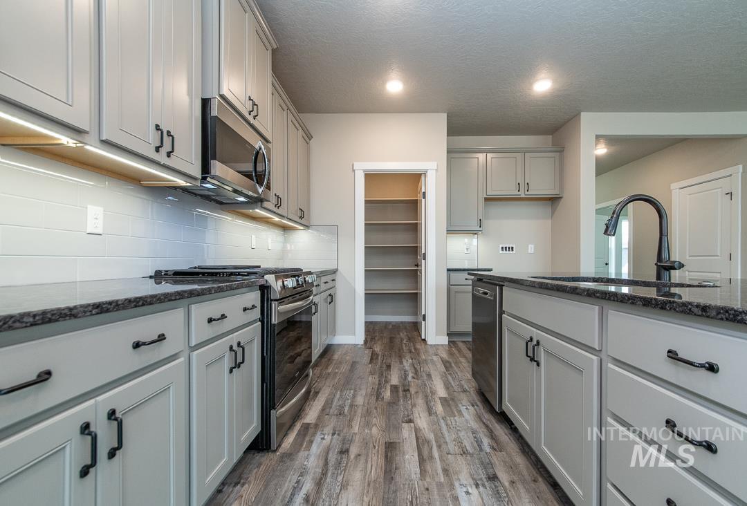 11395 W Annata St, Nampa, Idaho 83651, 5 Bedrooms, 4 Bathrooms, Residential For Sale, Price $575,000, 98994940