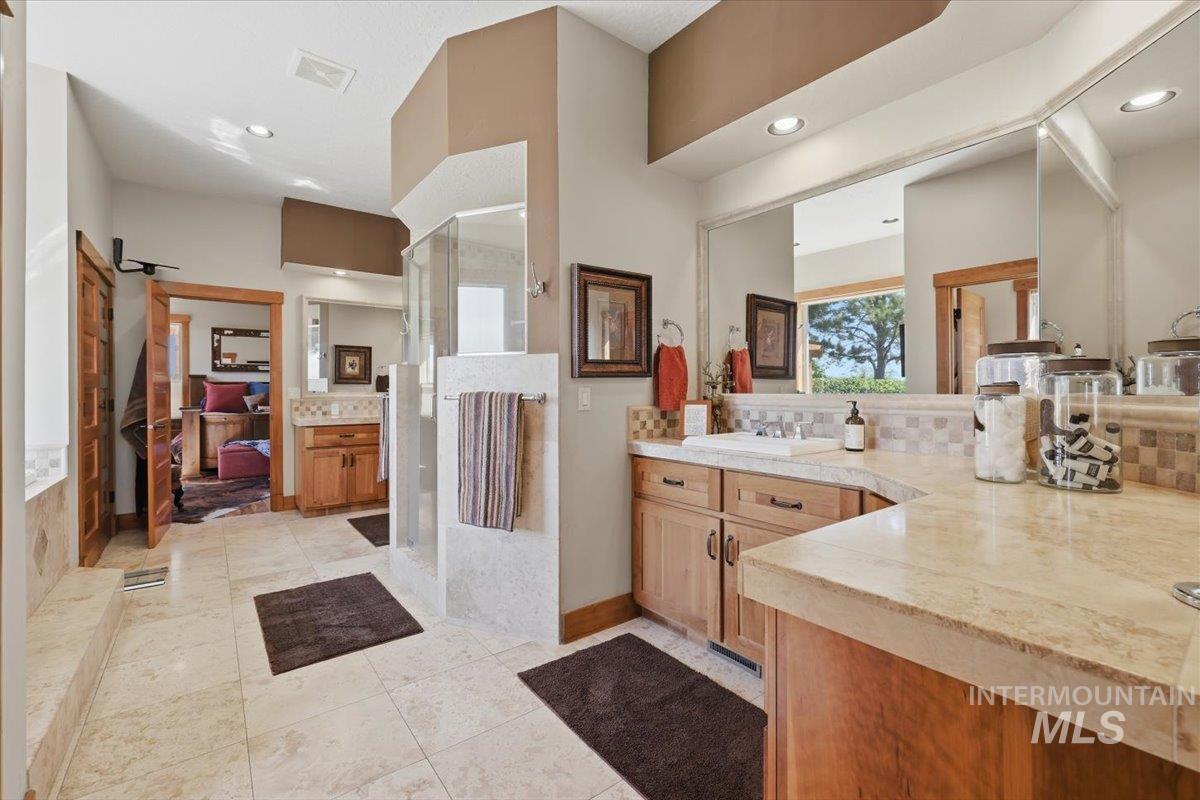 20337 Maggard Ln, Caldwell, Idaho 83607, 4 Bedrooms, 3.5 Bathrooms, Residential For Sale, Price $2,300,000, 98994941