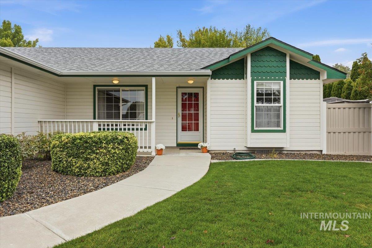 3120 Ray Ave, Caldwell, Idaho 83605, 3 Bedrooms, 2 Bathrooms, Residential For Sale, Price $375,000, 98994942