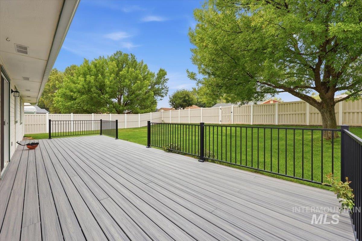 3120 Ray Ave, Caldwell, Idaho 83605, 3 Bedrooms, 2 Bathrooms, Residential For Sale, Price $375,000, 98994942