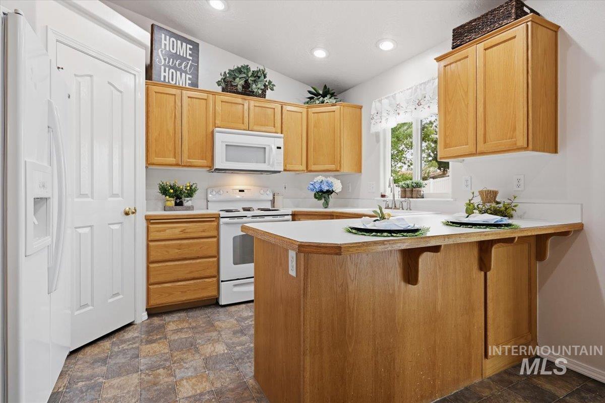 3120 Ray Ave, Caldwell, Idaho 83605, 3 Bedrooms, 2 Bathrooms, Residential For Sale, Price $375,000, 98994942