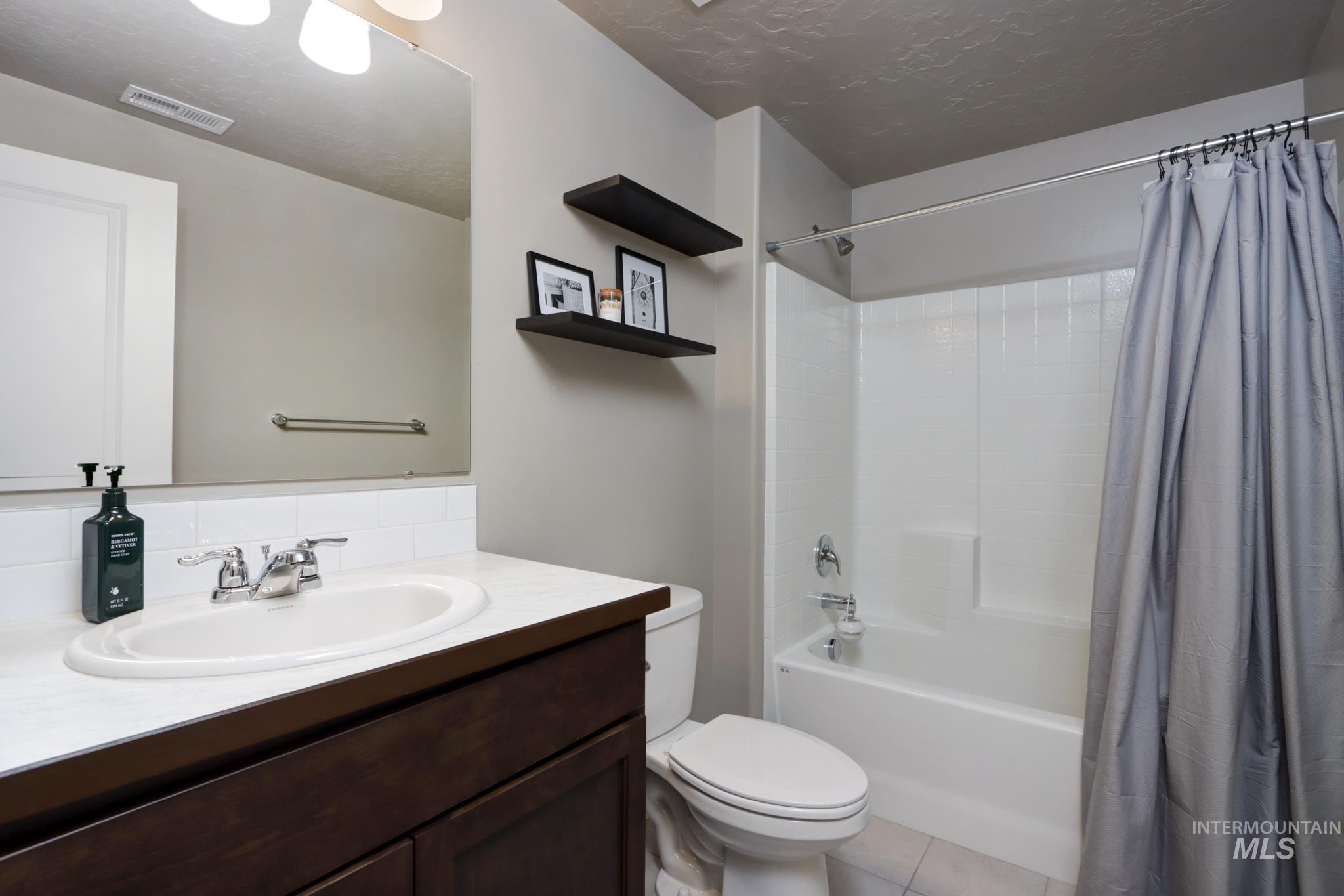 1169 N Ryde Ave, Kuna, Idaho 83634, 3 Bedrooms, 2 Bathrooms, Residential For Sale, Price $435,000, 98994949