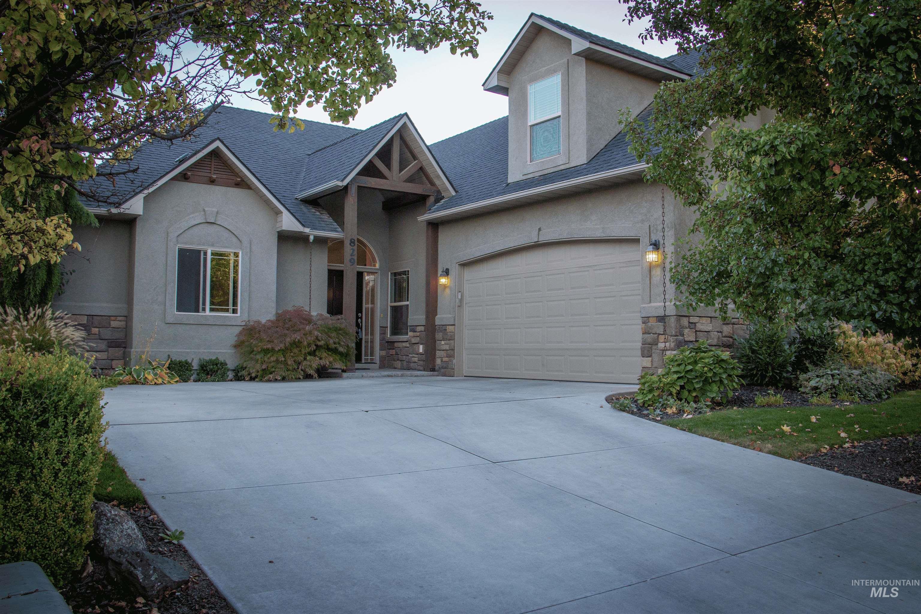 829 W Mountain Ash Loop, Nampa, Idaho 83686, 3 Bedrooms, 2 Bathrooms, Residential For Sale, Price $464,999, 98994950