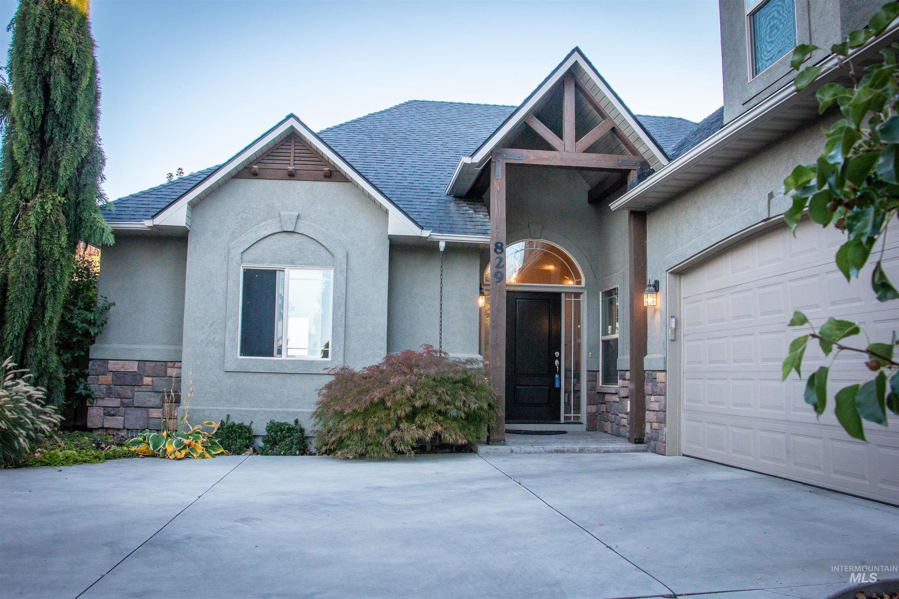 829 W Mountain Ash Loop, Nampa, Idaho 83686, 3 Bedrooms, 2 Bathrooms, Residential For Sale, Price $464,999, 98994950