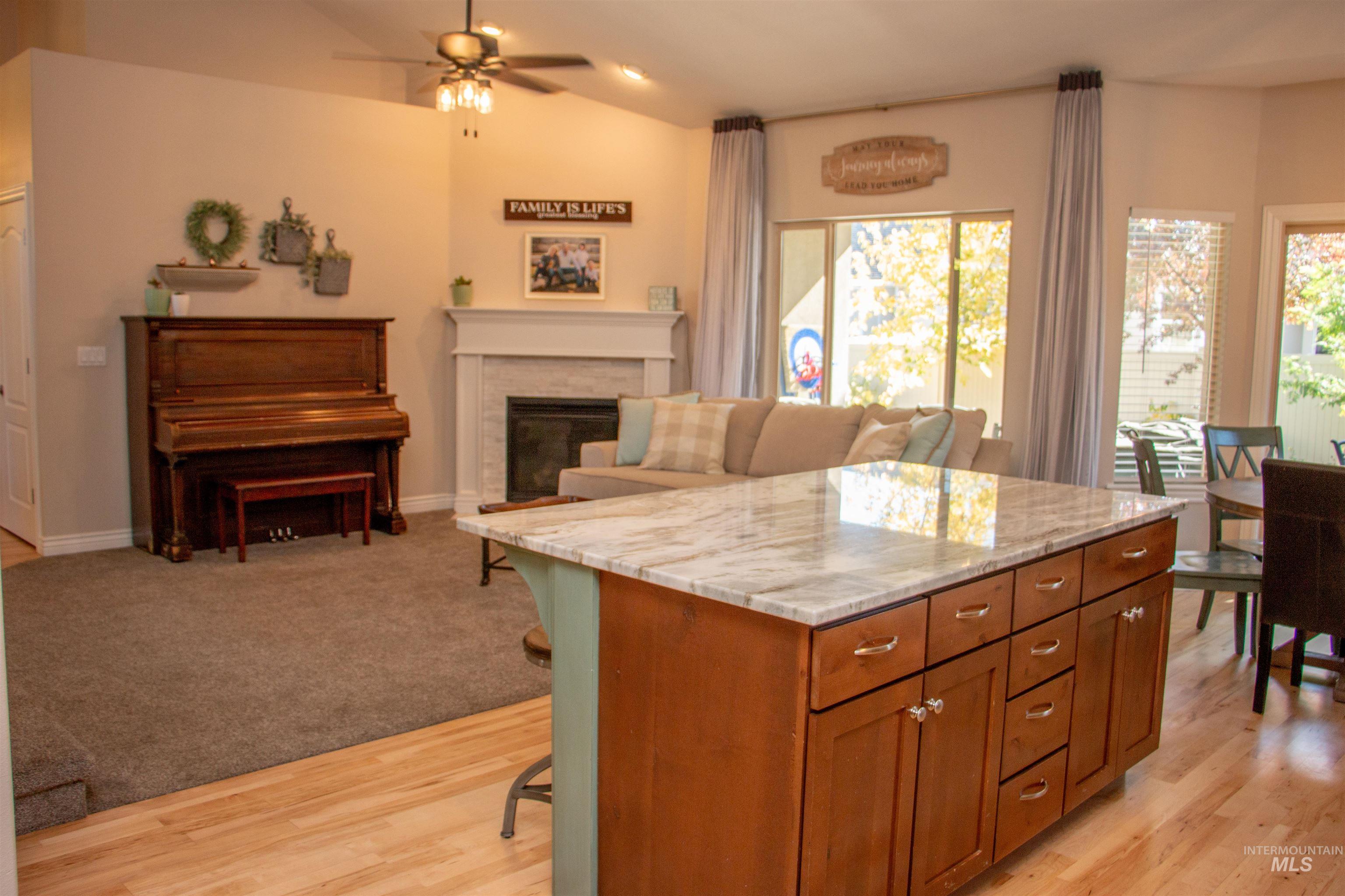829 W Mountain Ash Loop, Nampa, Idaho 83686, 3 Bedrooms, 2 Bathrooms, Residential For Sale, Price $464,999, 98994950