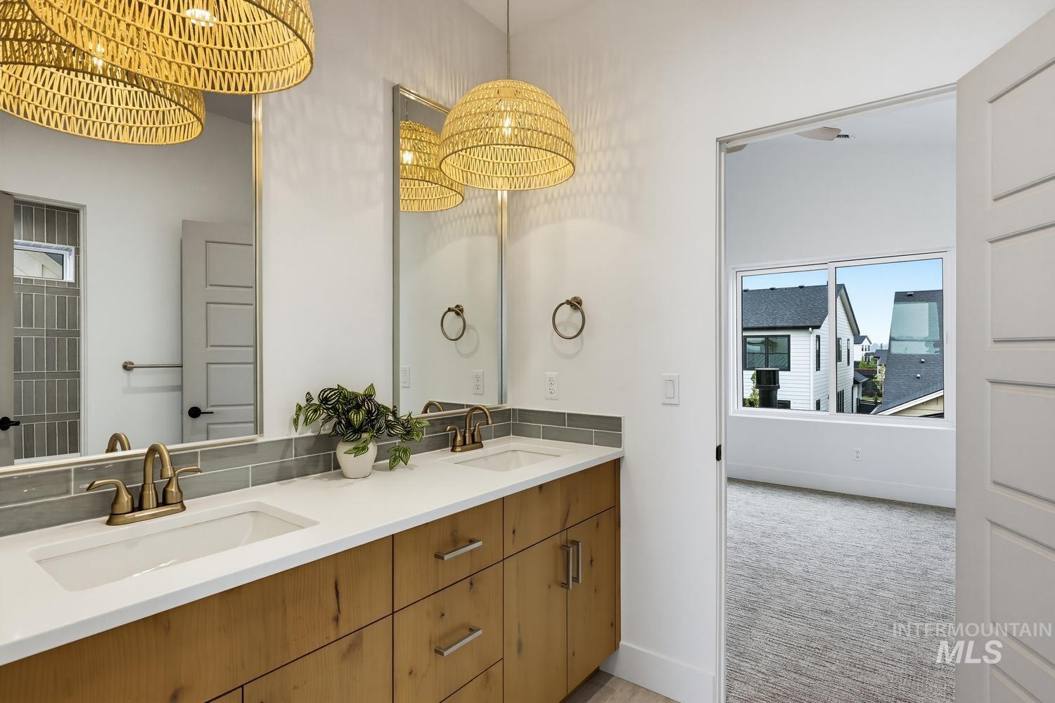 7633 W Lookout View Street, Meridian, Idaho 83646, 4 Bedrooms, 4 Bathrooms, Residential For Sale, Price $1,090,000, 98994953