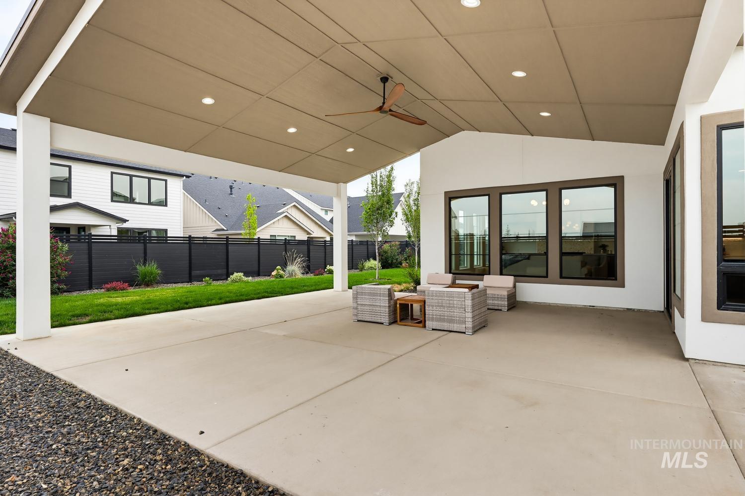 7633 W Lookout View Street, Meridian, Idaho 83646, 4 Bedrooms, 4 Bathrooms, Residential For Sale, Price $1,090,000, 98994953