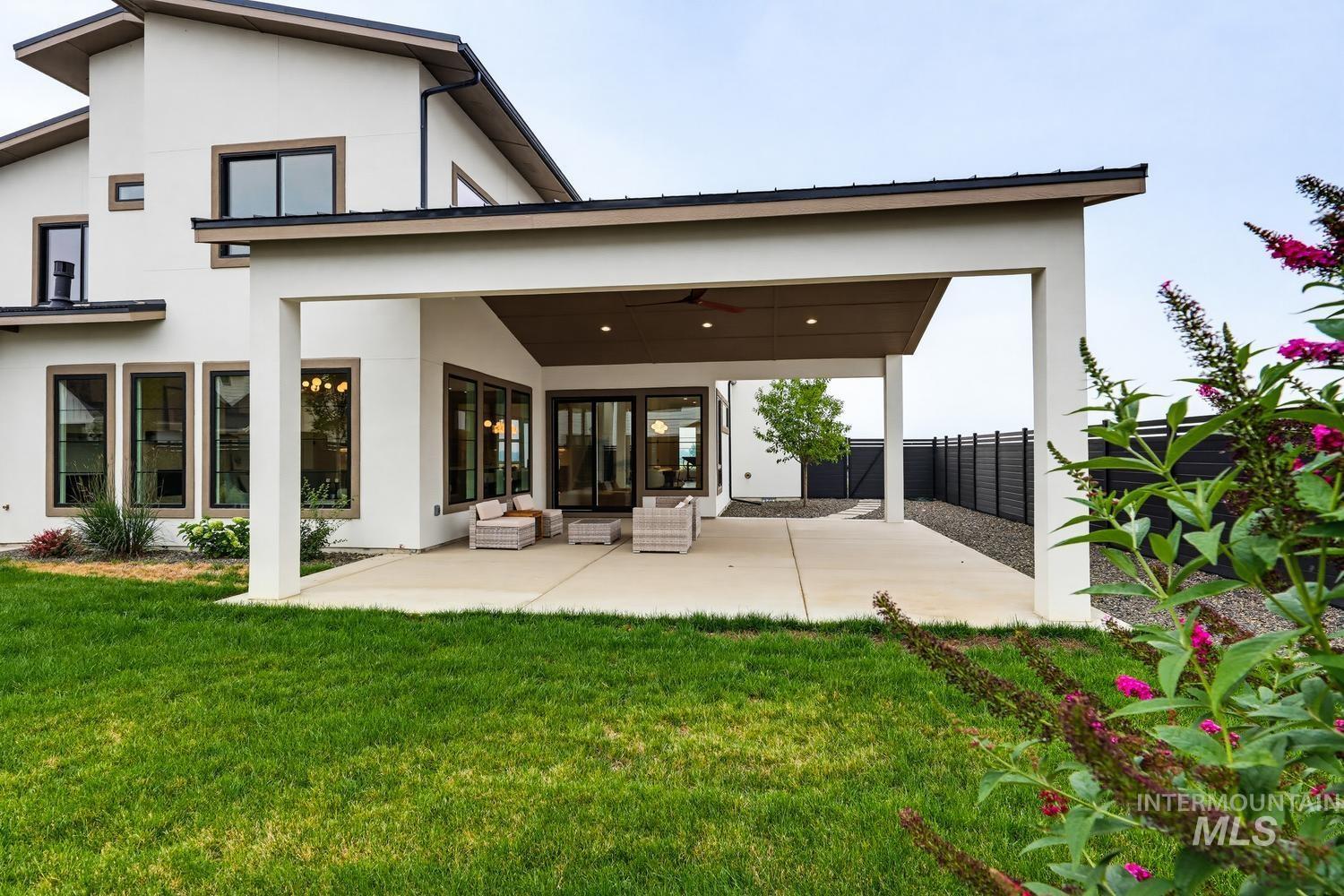 7633 W Lookout View Street, Meridian, Idaho 83646, 4 Bedrooms, 4 Bathrooms, Residential For Sale, Price $1,090,000, 98994953