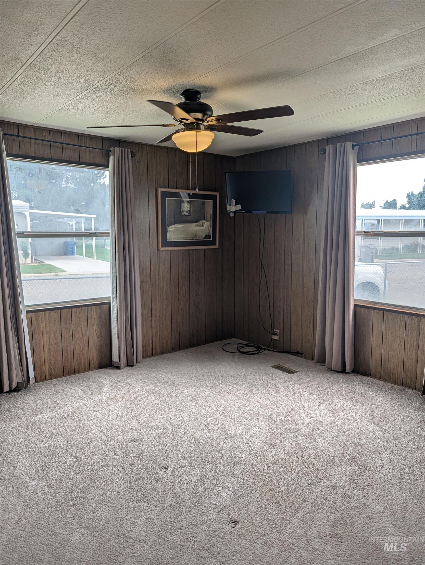 323 W Oak Circle, Boise, Idaho 83713, 2 Bedrooms, 2 Bathrooms, Residential For Sale, Price $88,000, 98994958