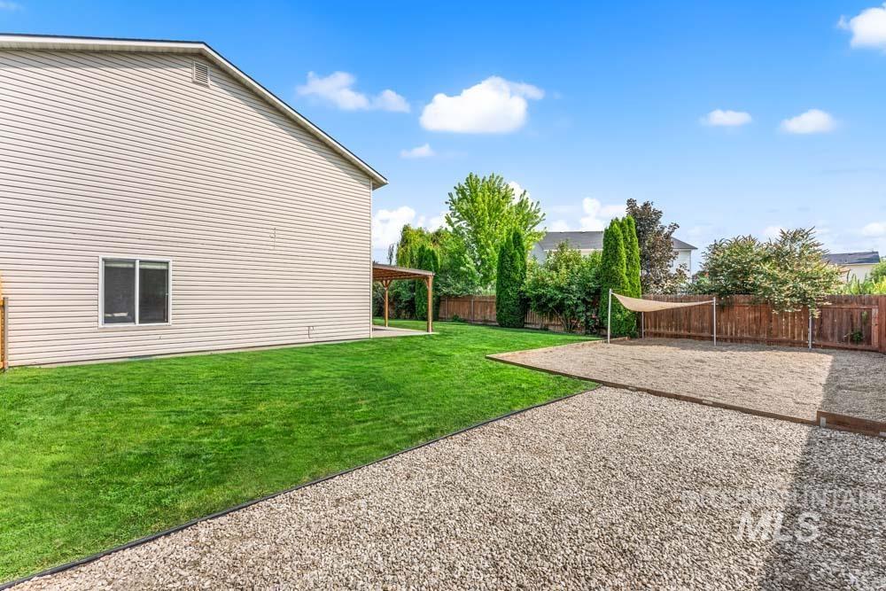 453 E Chapparosa Dr, Kuna, Idaho 83634, 4 Bedrooms, 2.5 Bathrooms, Residential For Sale, Price $549,900, 98994959