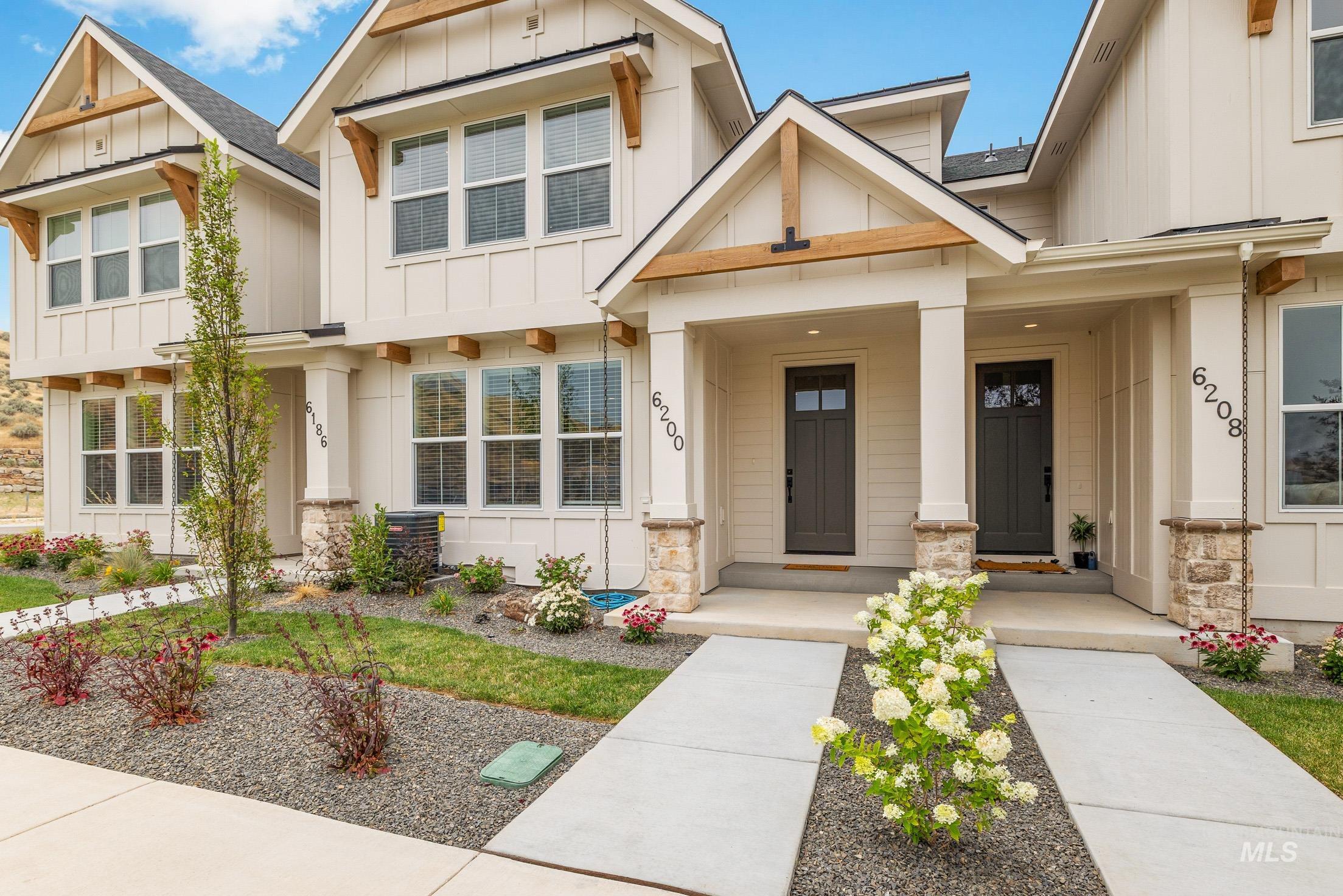 6200 N Holly Springs Ln, Eagle, Idaho 83616, 3 Bedrooms, 2.5 Bathrooms, Residential For Sale, Price $475,000, 98994960