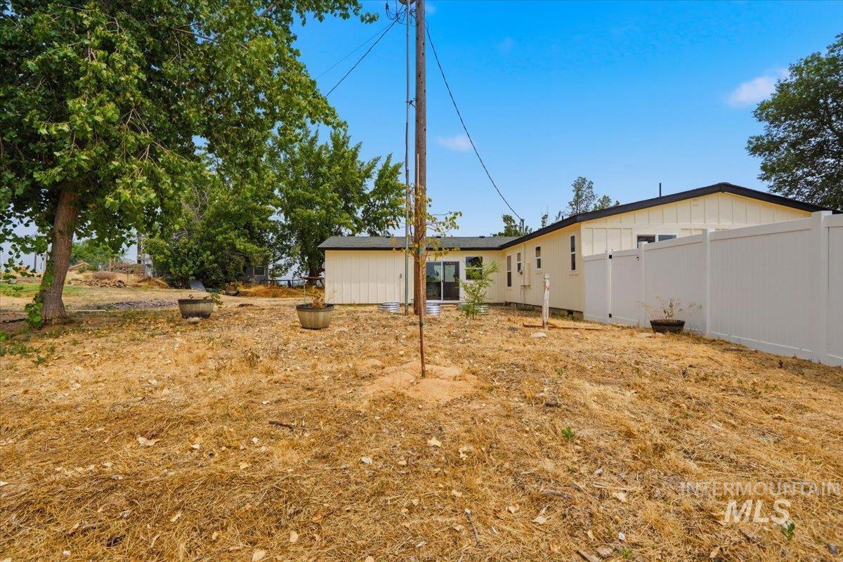 17114 Goodson Rd, Caldwell, Idaho 83605, 3 Bedrooms, 2 Bathrooms, Residential For Sale, Price $575,000, 98994962