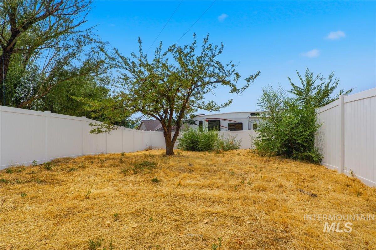 17114 Goodson Rd, Caldwell, Idaho 83605, 3 Bedrooms, 2 Bathrooms, Residential For Sale, Price $575,000, 98994962